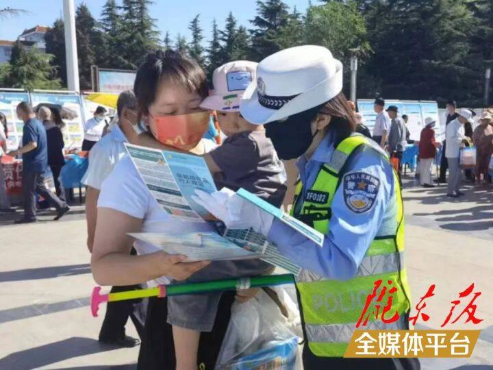 【創(chuàng)建全國文明城市·我們在行動(dòng)】西峰公安交警強(qiáng)化“一老一小”宣傳，筑牢交通安全防線