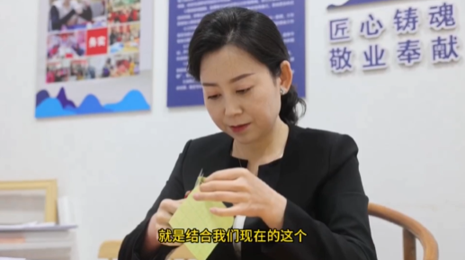 慶陽市民間布貼畫藝術(shù)代表性傳承人 李慶英：深化創(chuàng)新，讓布貼畫煥發(fā)新的生機