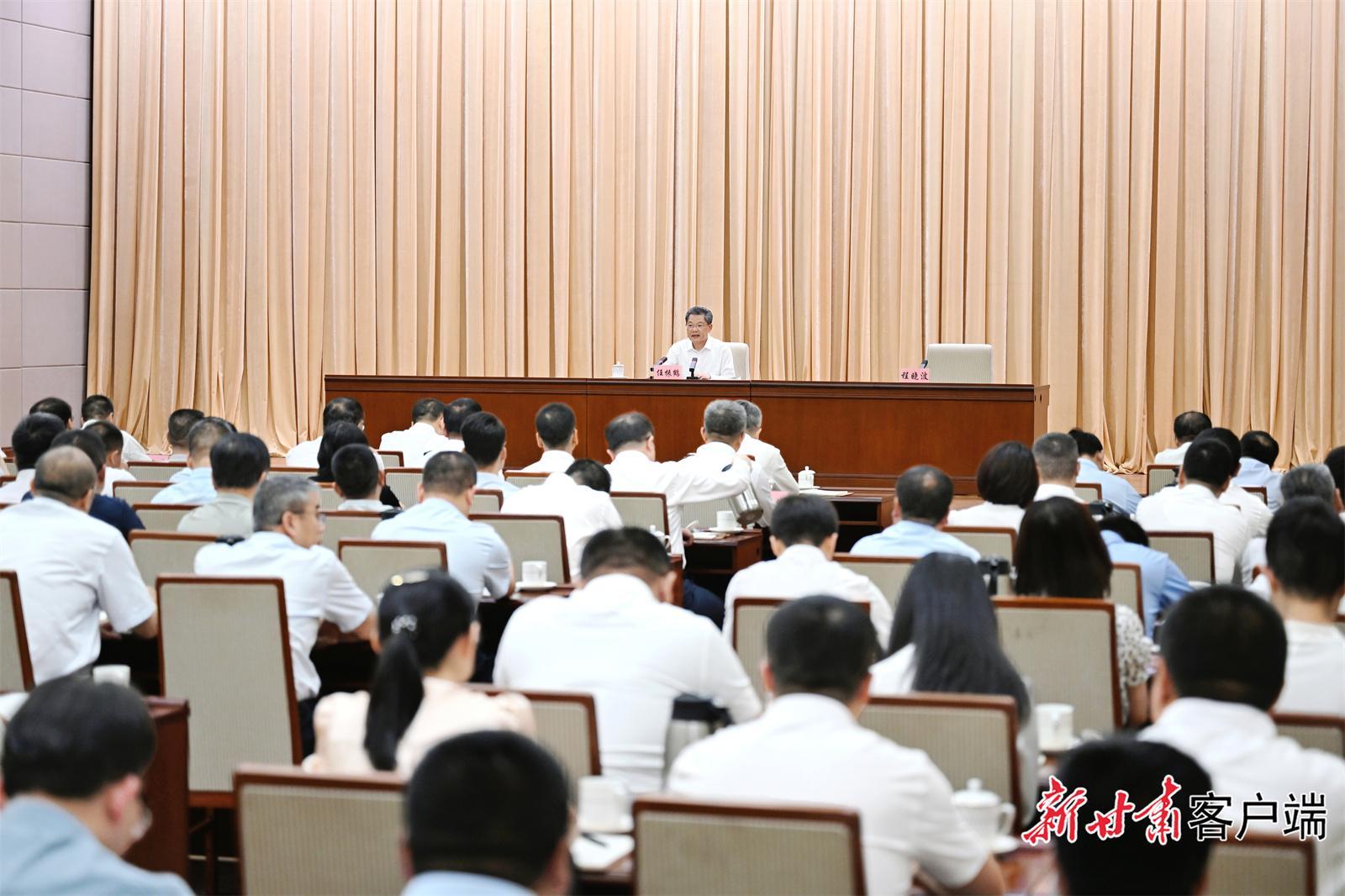 任振鶴在講深入貫徹中央八項規(guī)定精神學習教育專題黨課時強調(diào) 從習近平總書記用典感悟黨的作風建設(shè)之道 以優(yōu)良作風振奮精神激發(fā)斗志樹立形象推動發(fā)展