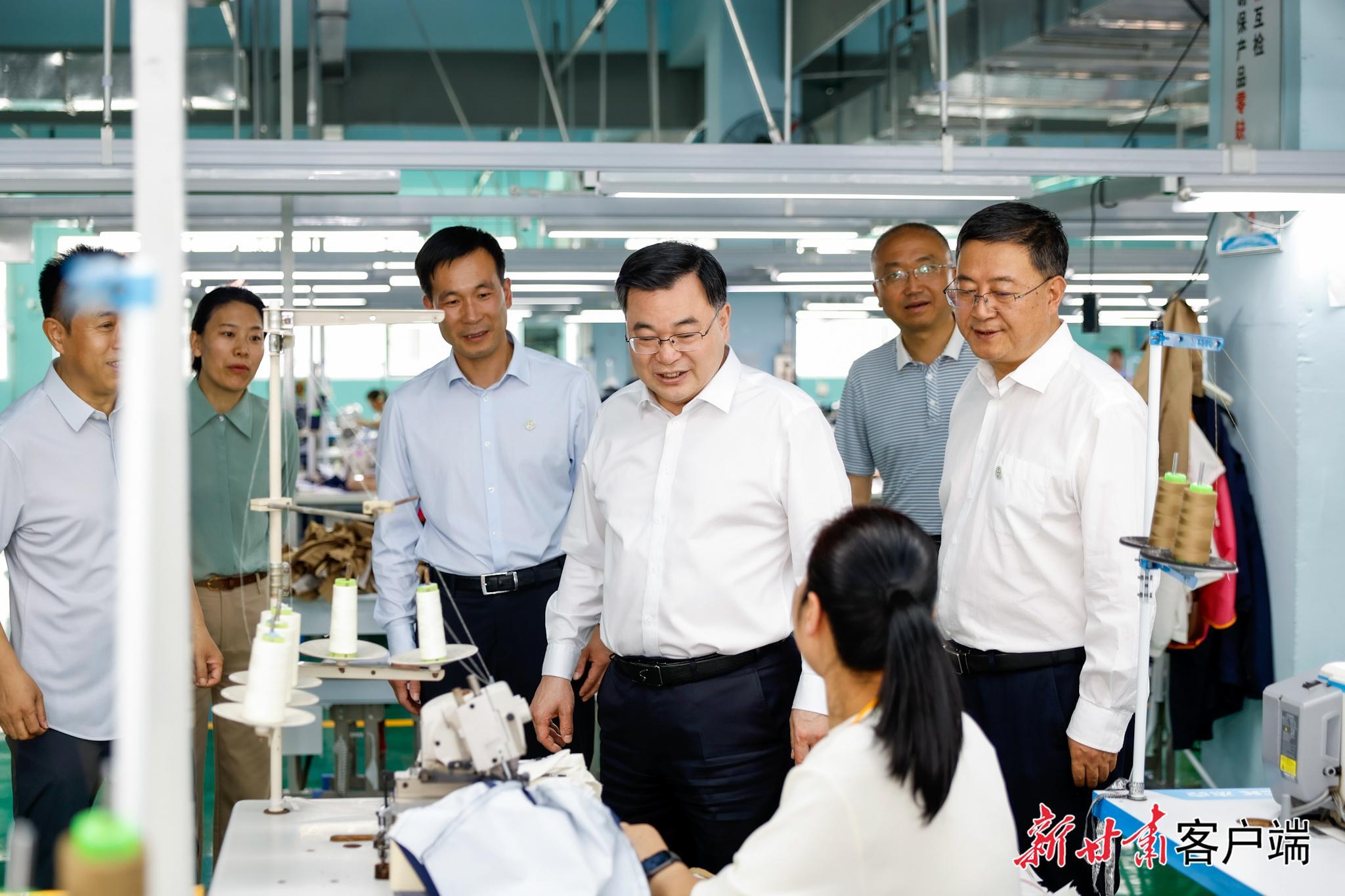 胡昌升在定西市調(diào)研時強調(diào)：抓產(chǎn)業(yè)促就業(yè)帶動群眾增收致富 固成果防返貧做大做強縣域經(jīng)濟